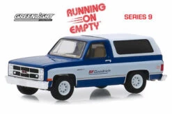 Greenlight 1983 GMC Jimmy Sierra Classic Pickup Truck With Camper, 41090F/48- 1/64 Scale Diecast Model Toy Car
