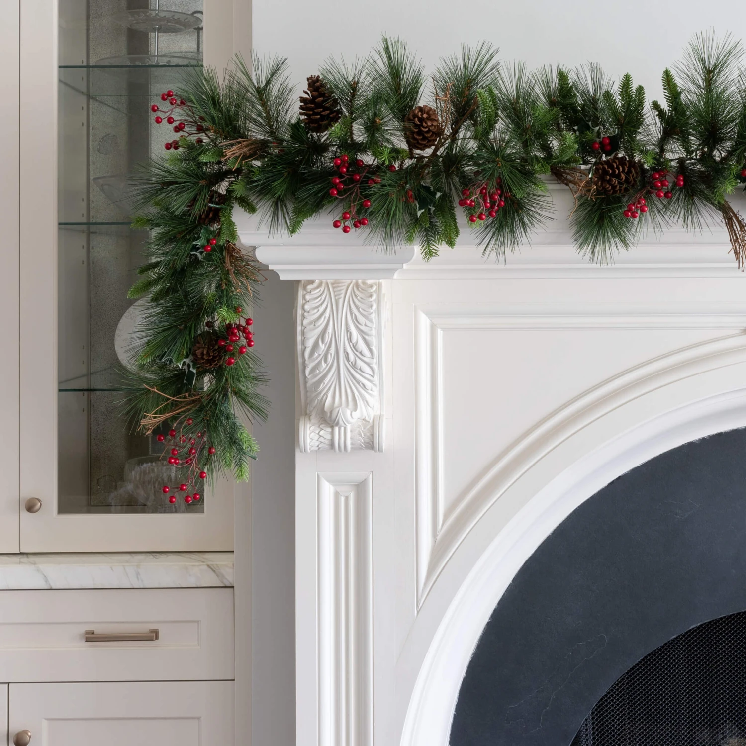 King Of Christmas 6' X 12" Redwood Garland With 70 Warm White LED Lights (Battery Operated) 3 King Of Christmas 6' X 12" Redwood Garland With 70 Warm White LED Lights (Battery Operated) - Image 2