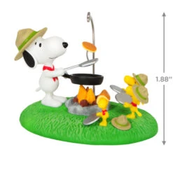 Hallmark The Peanuts® Gang Pancake Pals Ornament -Hallmark Sales Store Snoopy Beagle Scouts Pancake Breakfast Keepsake Ornament 1899QXI7049 03