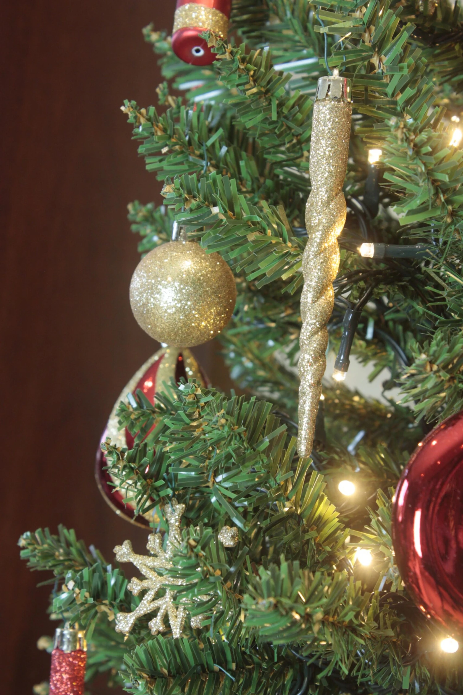 The Pre-Lit Green Italian Pencilimo Tree 9 The Pre-Lit Green Italian Pencilimo Tree - Image 7