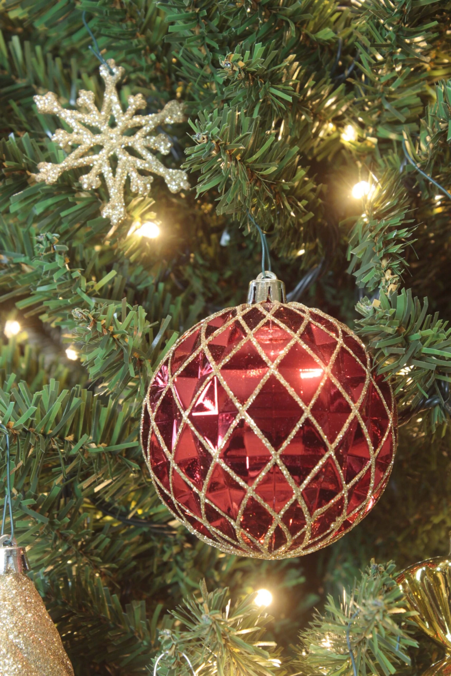 The Pre-Lit Green Italian Pencilimo Tree 10 The Pre-Lit Green Italian Pencilimo Tree - Image 8