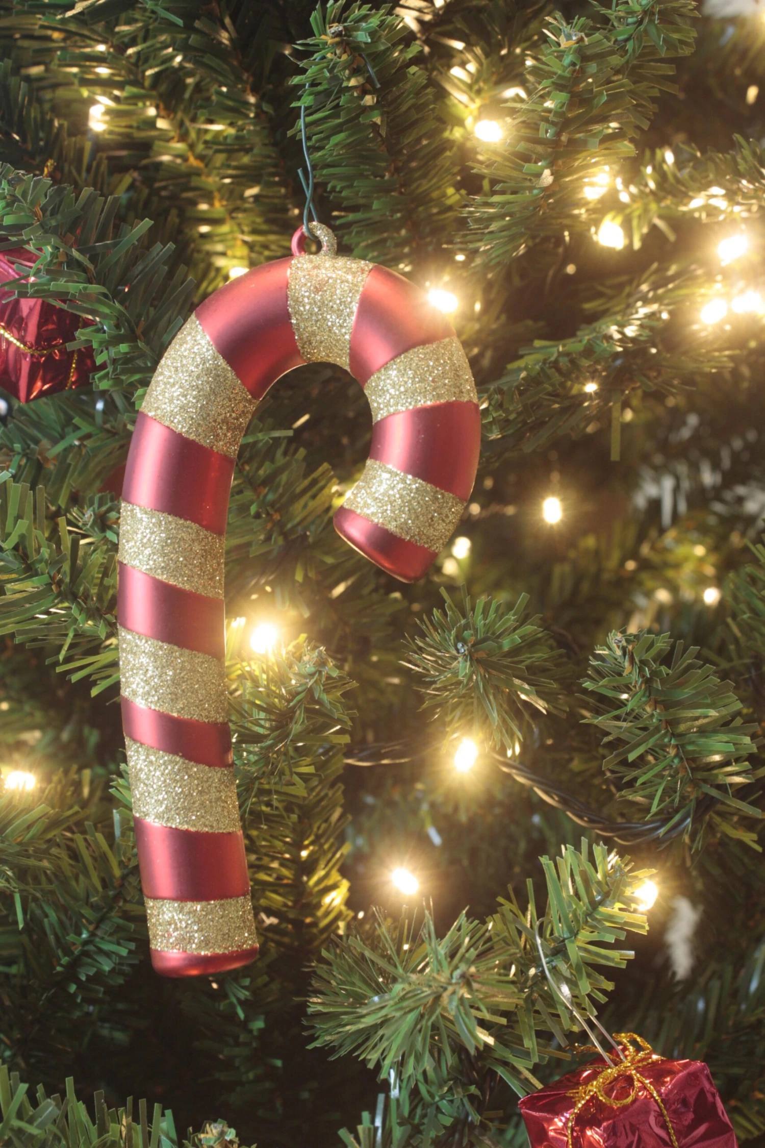 The Pre-Lit Green Italian Pencilimo Tree 11 The Pre-Lit Green Italian Pencilimo Tree - Image 9